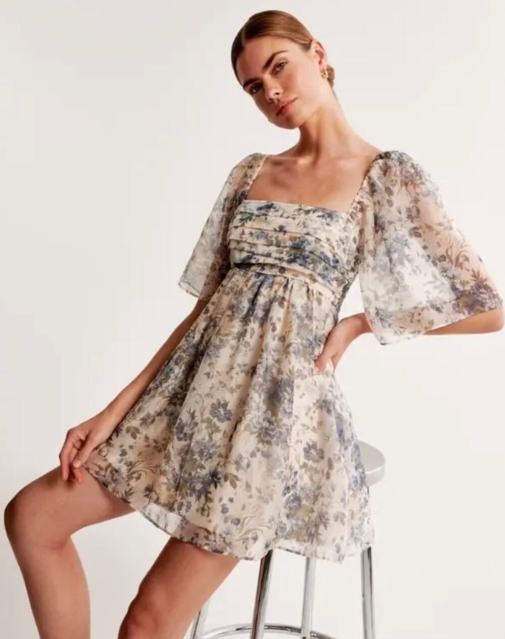 Abercrombie & Fitch Emerson Mini Dress Size M Cream Blue Floral Puff Sleeve EUC